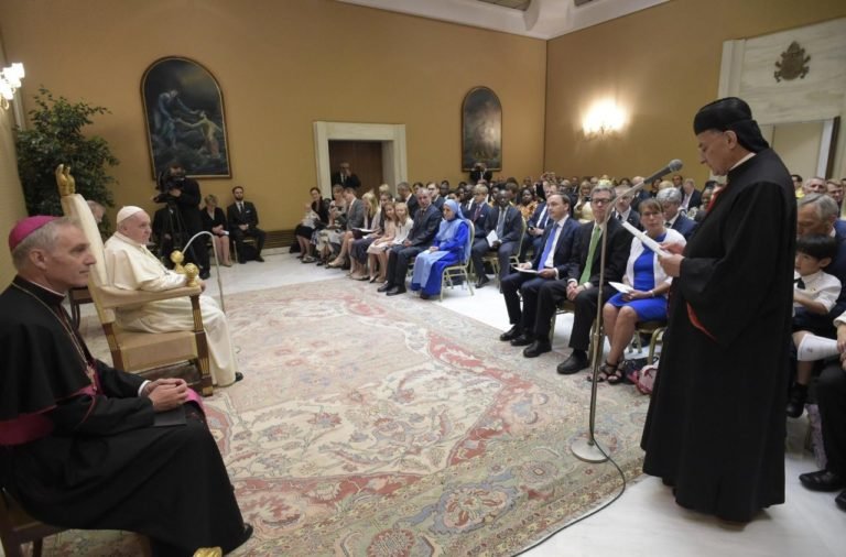 Pope to legislators: “The Christian politician called to witness”