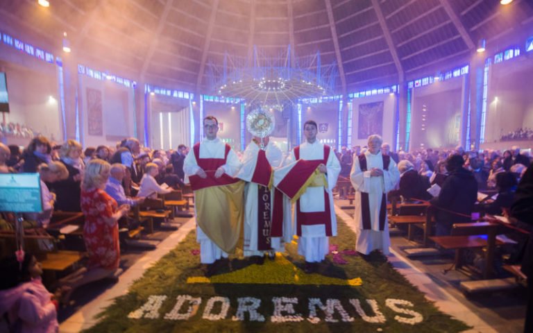 Adoremus: Continue proclaiming the Gospel despite abuse crisis, says Archbishop