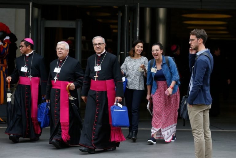 Sister to synod bishops: young people need male and female mentors