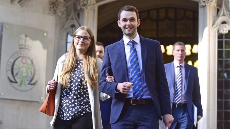 Two cakes, two courts, two countries: Same result