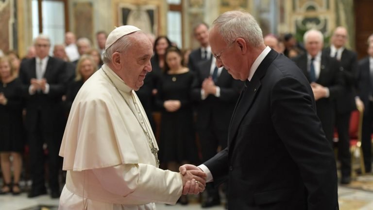 Pope Francis greets Supreme Knight Carl Anderson at the audience with the Board of Directors of the Knights of Columbus