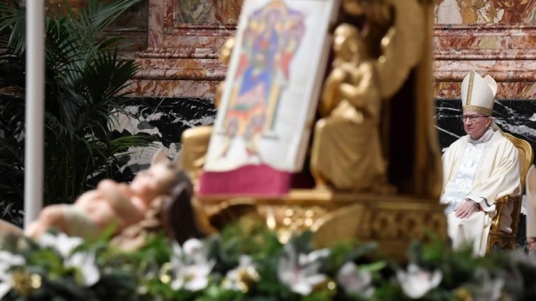 Pope: Mary is the road we must travel to reach Jesus