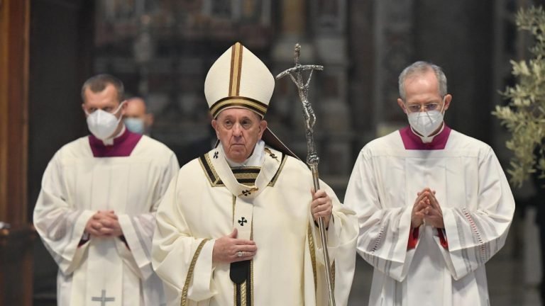 Pope Francis: Proclamation of the Gospel always linked to embrace of a Cross