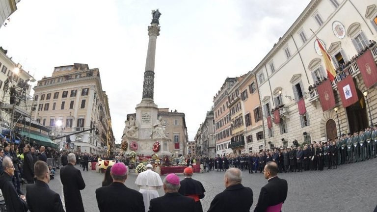 Pope to make traditional Marian visits on Immaculate Conception