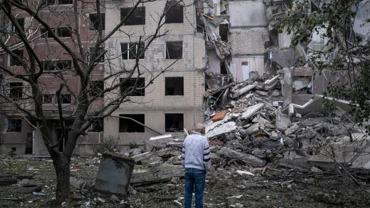 Pope Leo XIV speaks by phone with Russian President Putin