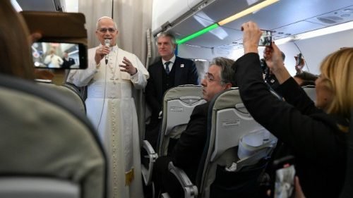 Pope Leo to journalists: Visit ‘a message of unity and peace’